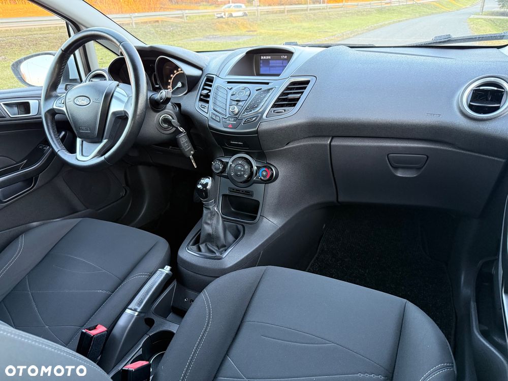 Ford Fiesta 1.5 TDCi St&St SYNC Edition - 26
