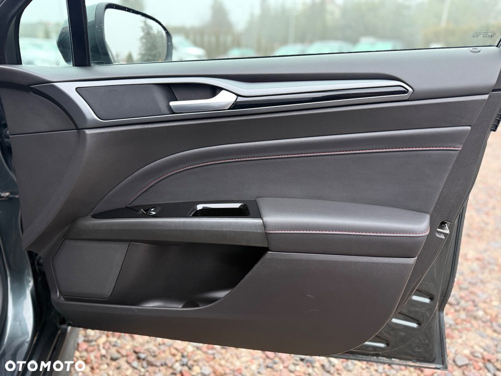 Ford Mondeo 2.0 TDCi ST-Line X - 35