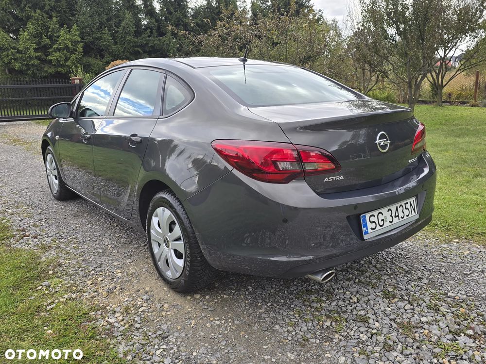 Opel Astra IV 1.4 T Enjoy EU6 - 3