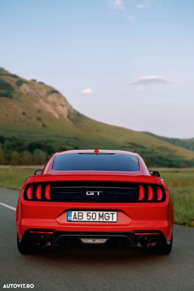 Ford Mustang 5.0 V8 GT - 6