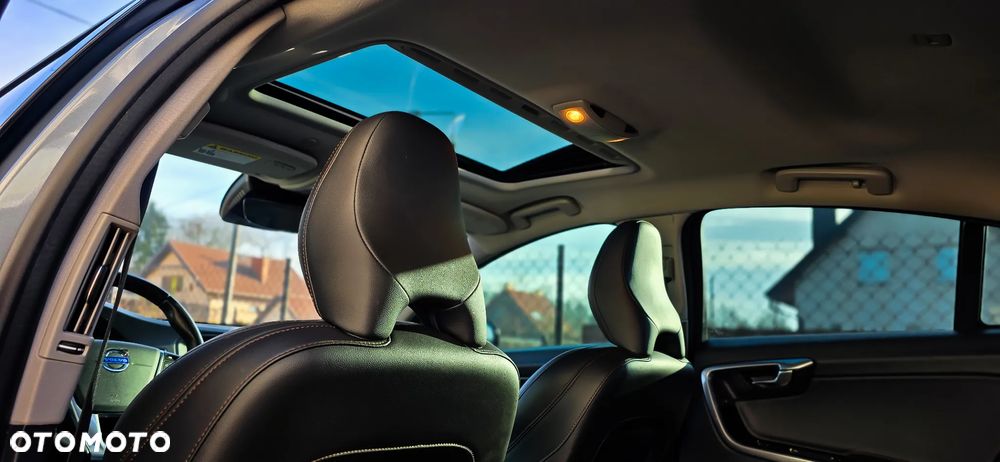 Volvo S60 T5 AWD Summum - 26