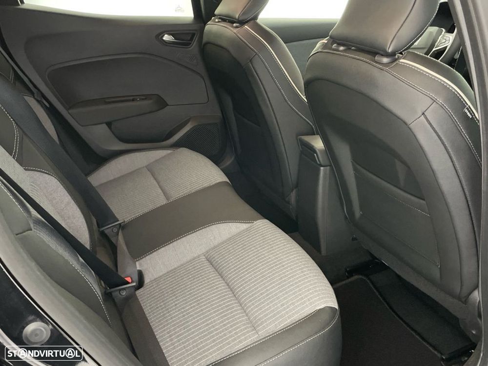 Renault Clio 1.0 TCe Techno - 30