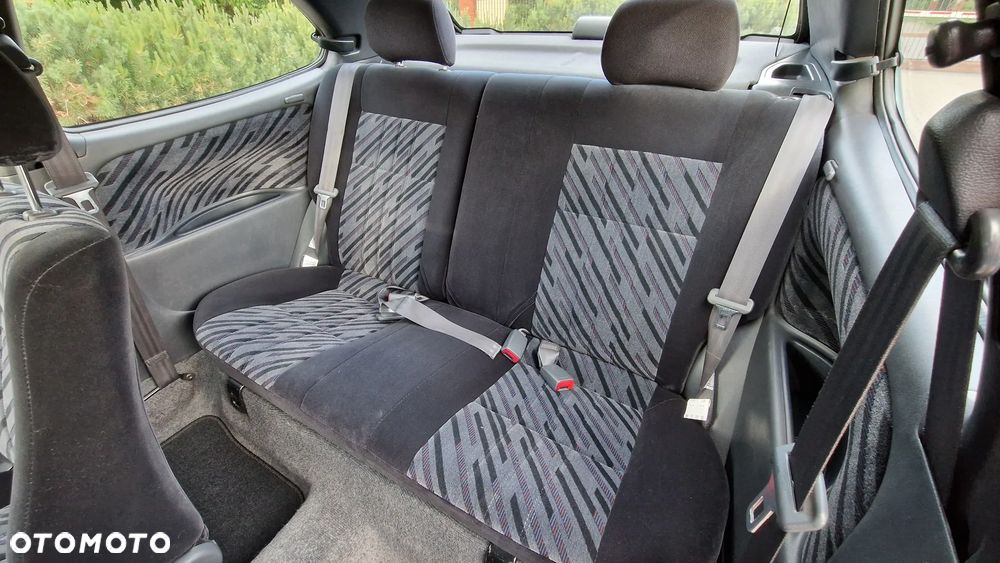 Toyota Corolla - 11