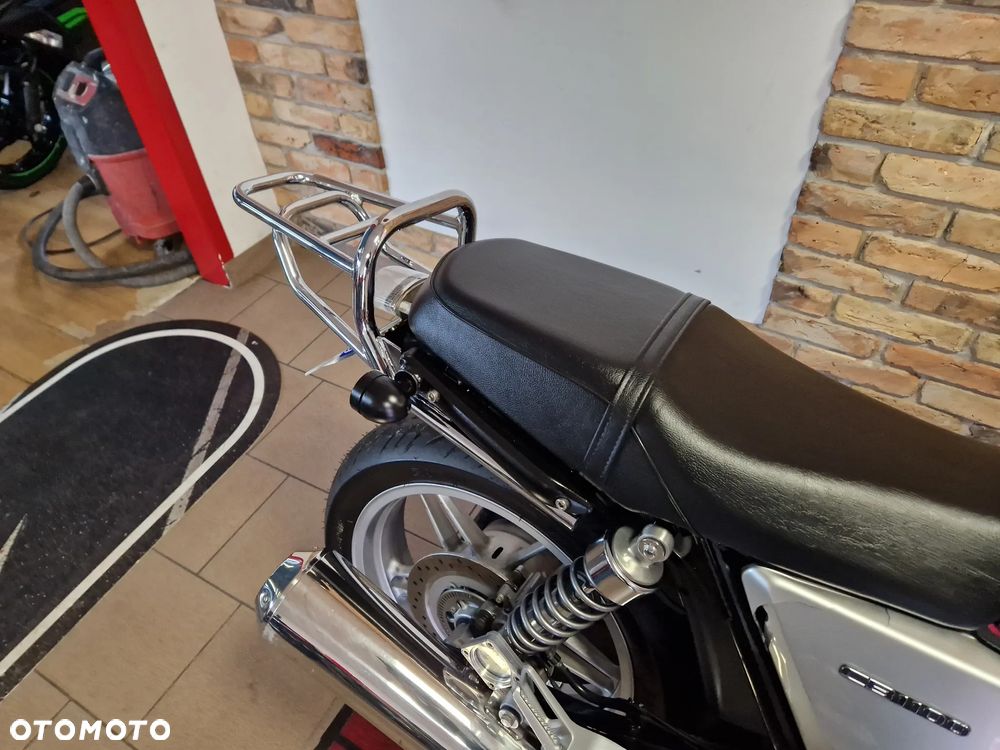 Honda CB - 24