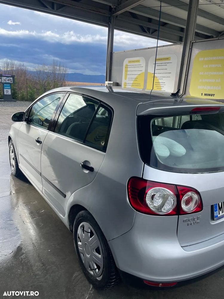 Volkswagen Golf Plus 1.9 TDI Comfortline - 3