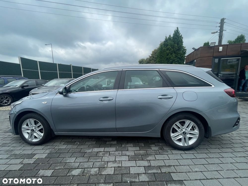 Kia Ceed 1.6 CRDi SCR M - 13
