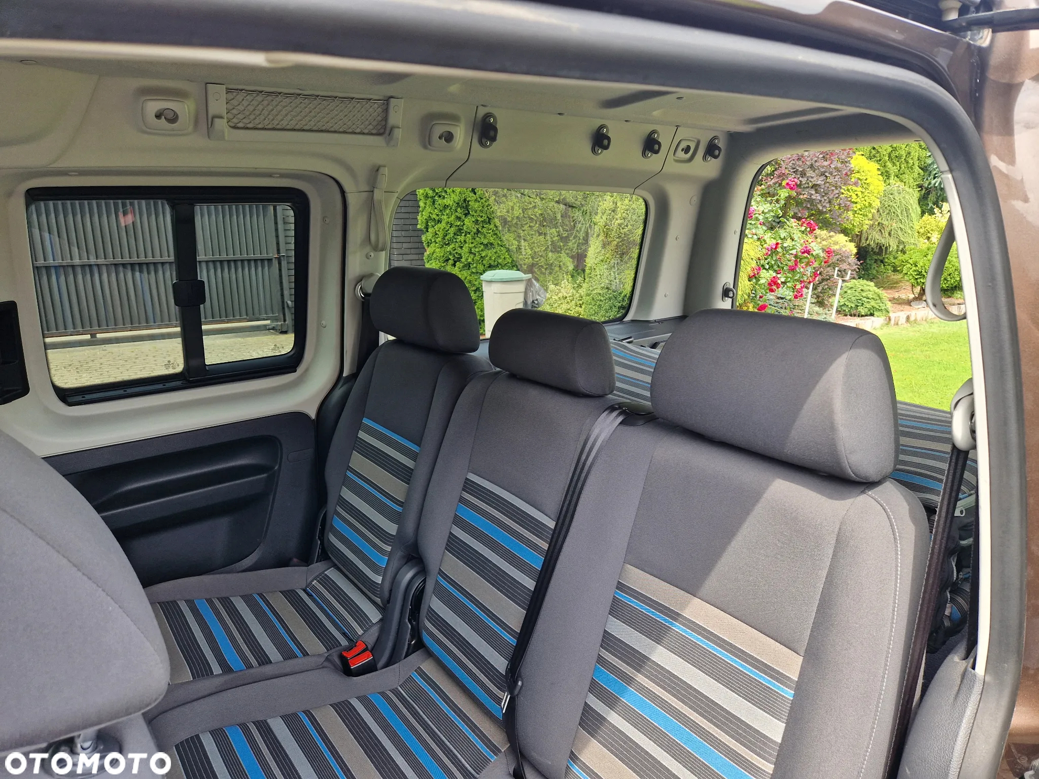 Volkswagen Caddy 2.0 TDI Comfortline DSG - 11