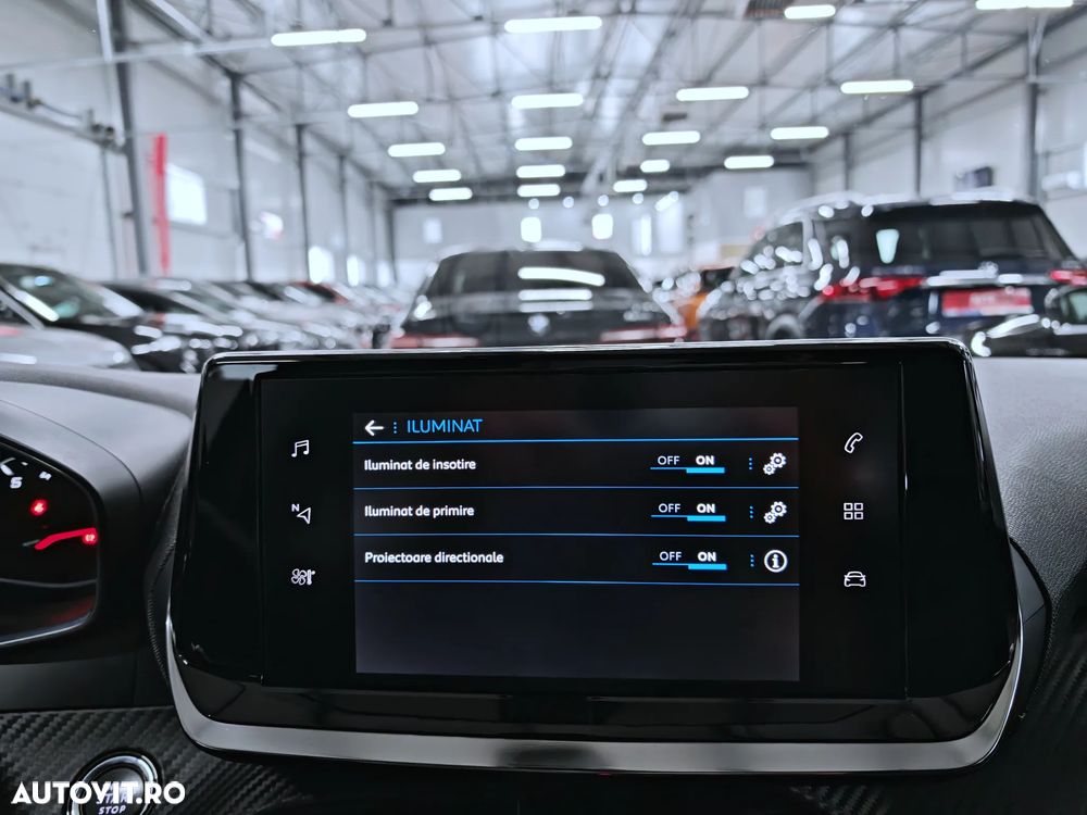 Peugeot 2008 PureTech 130 Stop&Start EAT6 Allure - 18