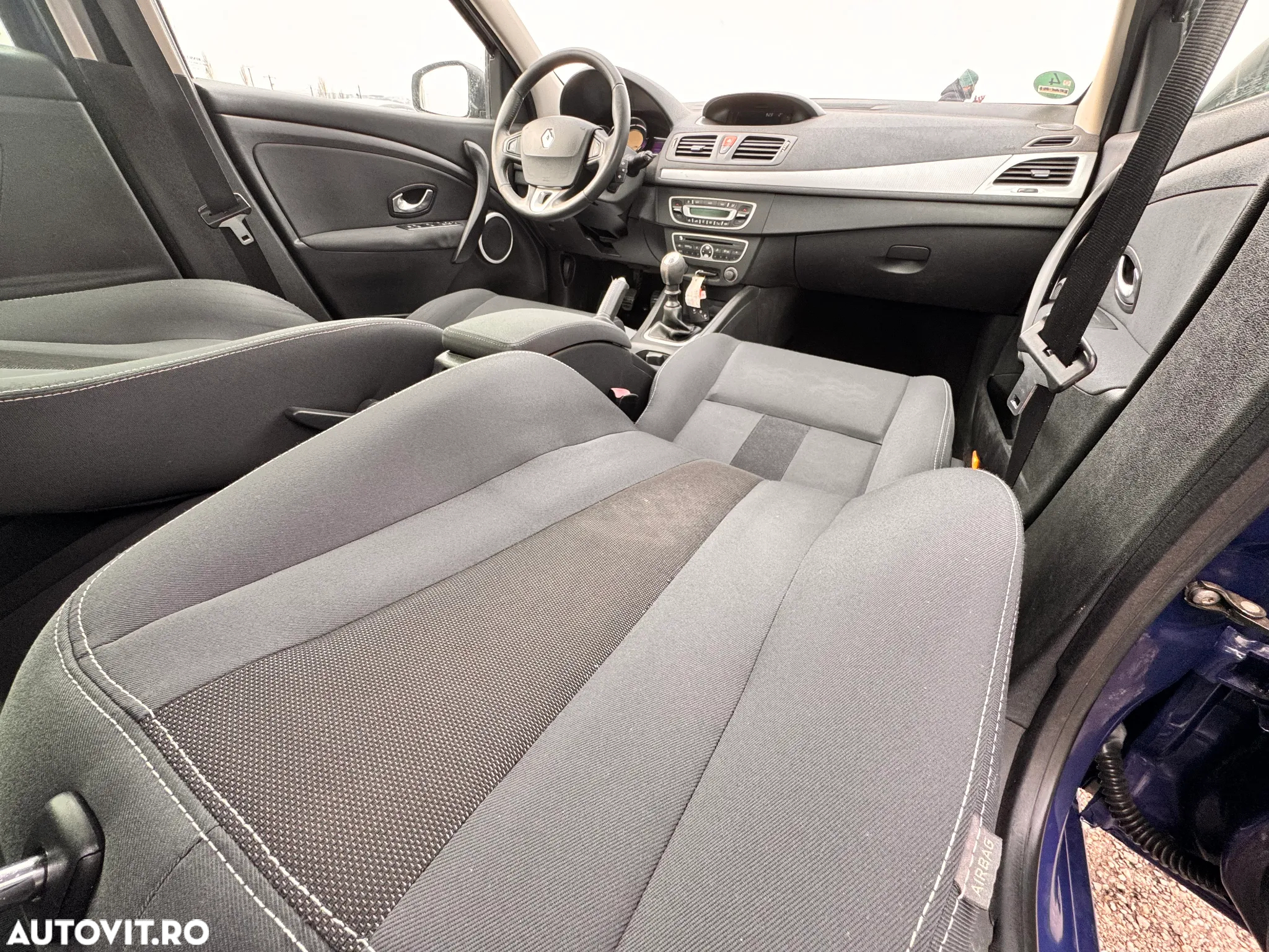 Renault Megane TCe 130 Dynamique - 25