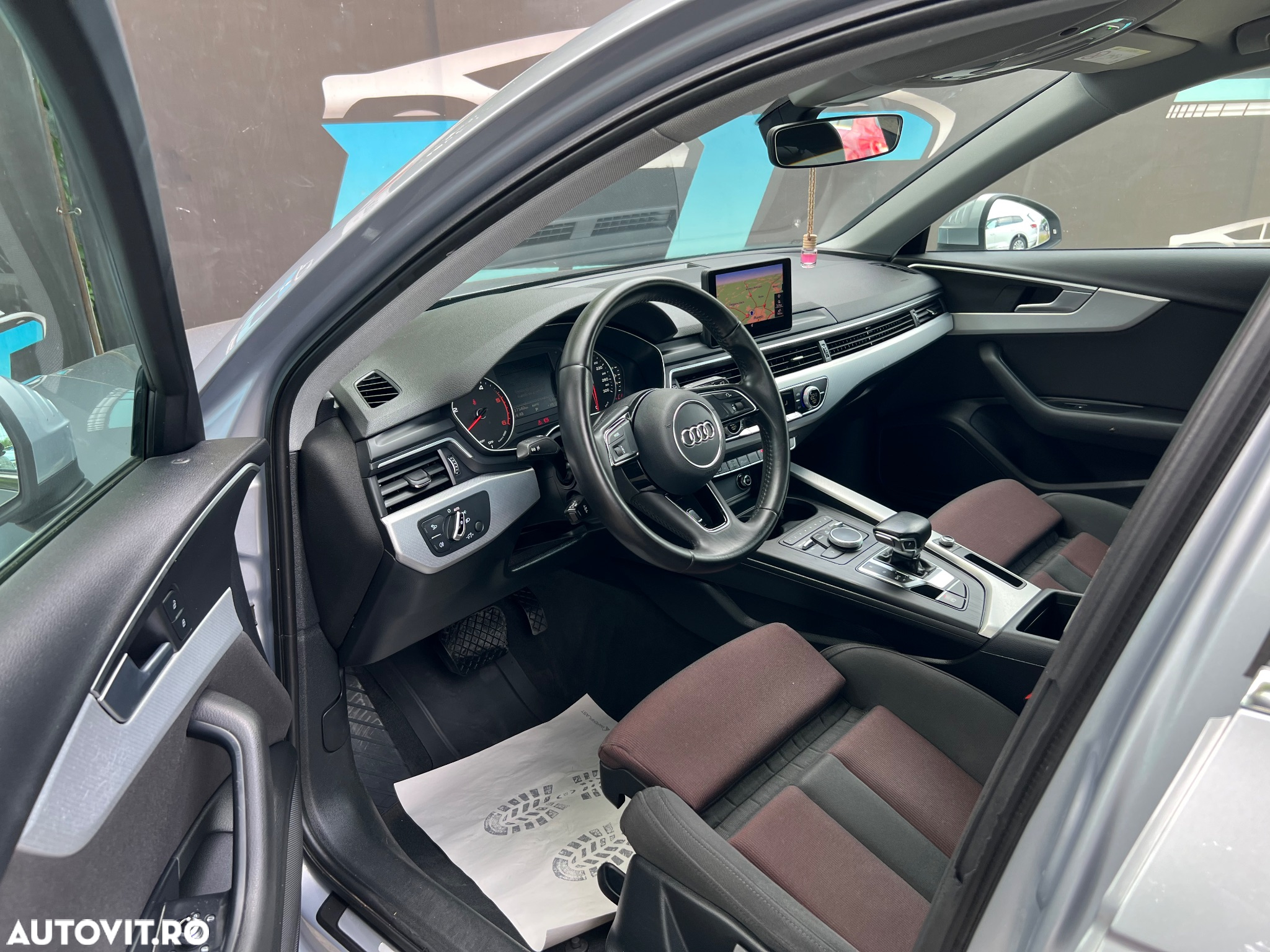 Audi A4 Avant 2.0 TDI S tronic Sport - 12
