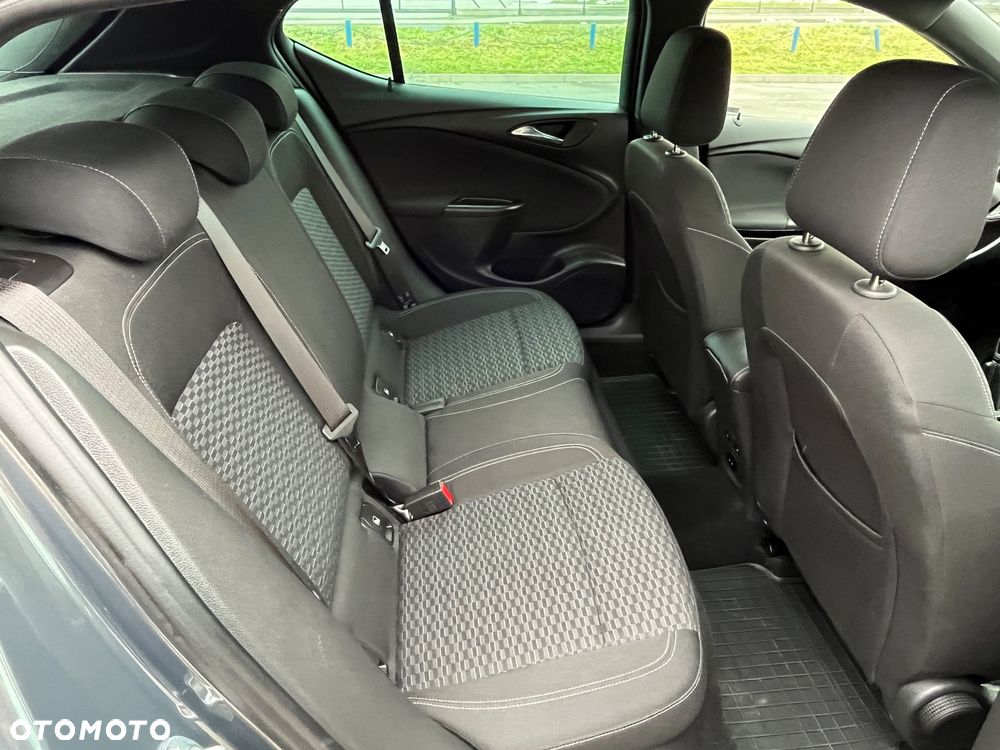 Opel Astra 1.6 D (CDTI) Start/Stop Dynamic - 30