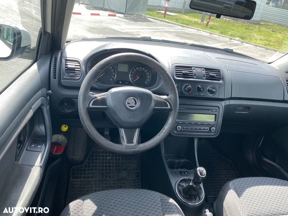Skoda Fabia - 10