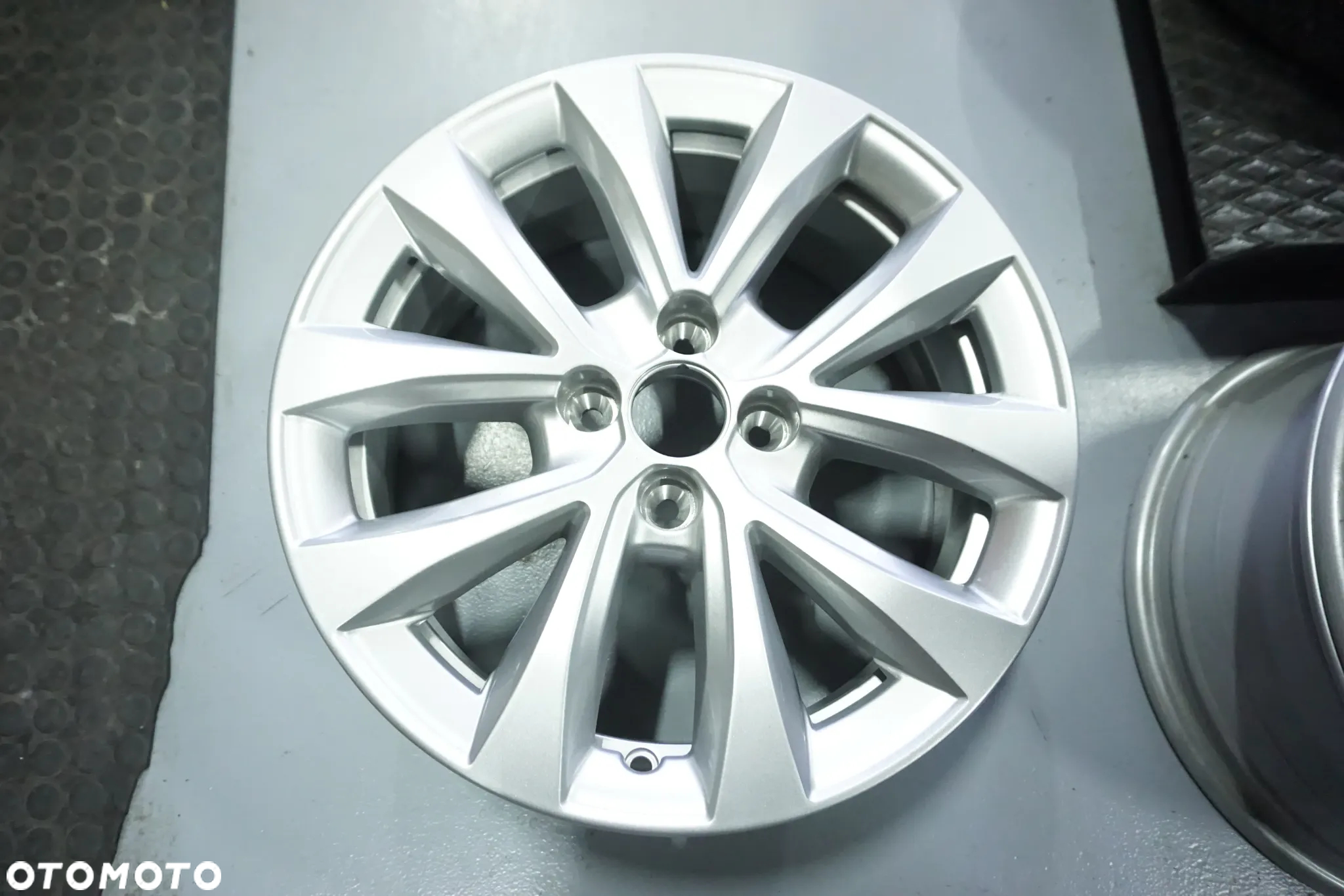 FELGI ALUMINIOWE 16-17 RENAULT MEGANE SCENIC CAPTUR CLIO DACIA JOGGER SPRIND STEPWAY SANDERO DOKKER SPRING ORYGINAŁ 4X100 - 7