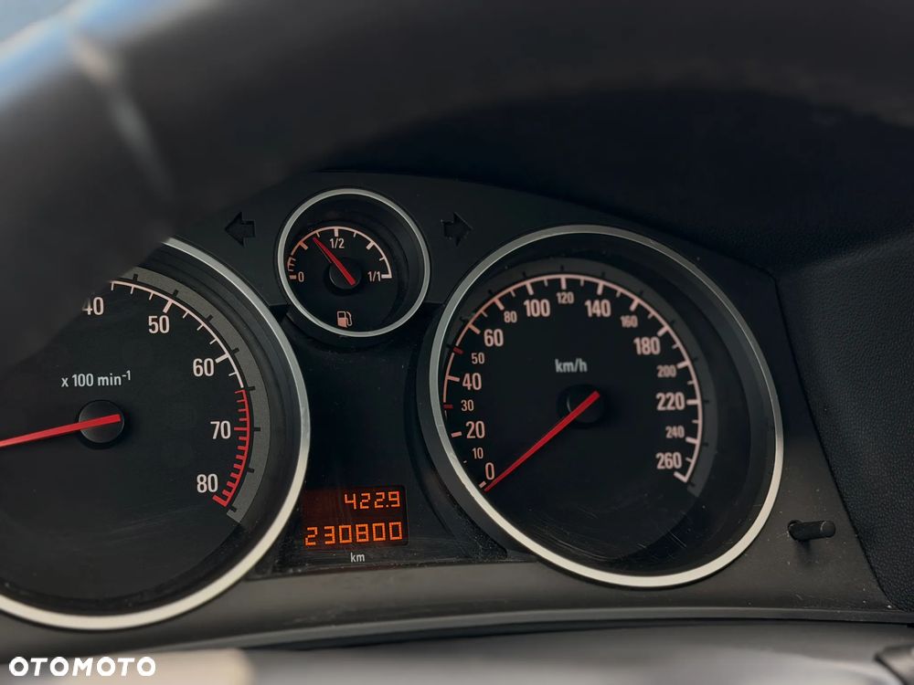 Opel Astra - 12