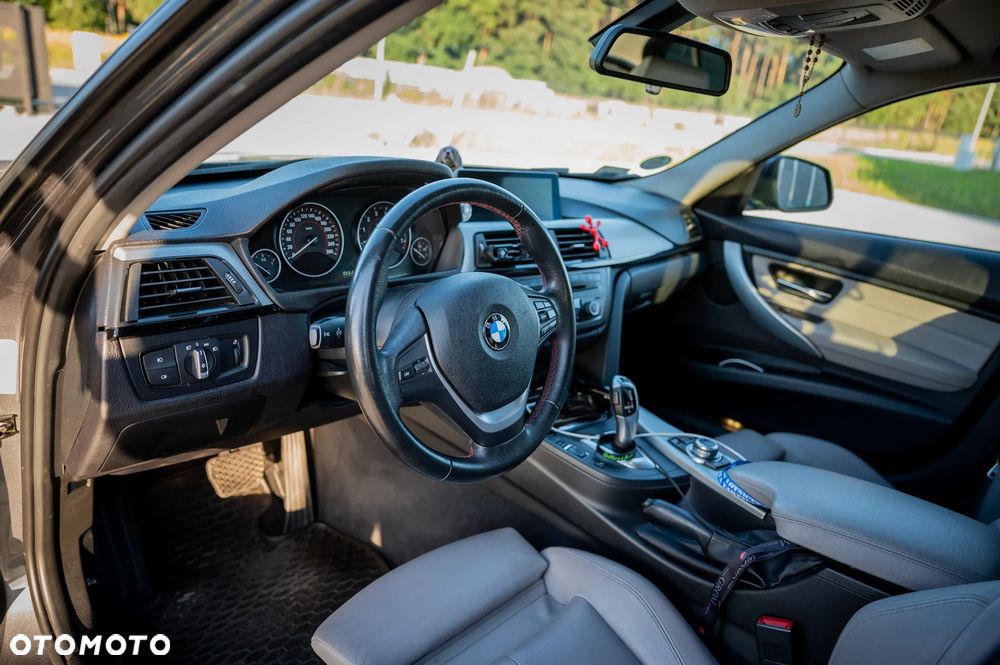 BMW Seria 3 328i - 17
