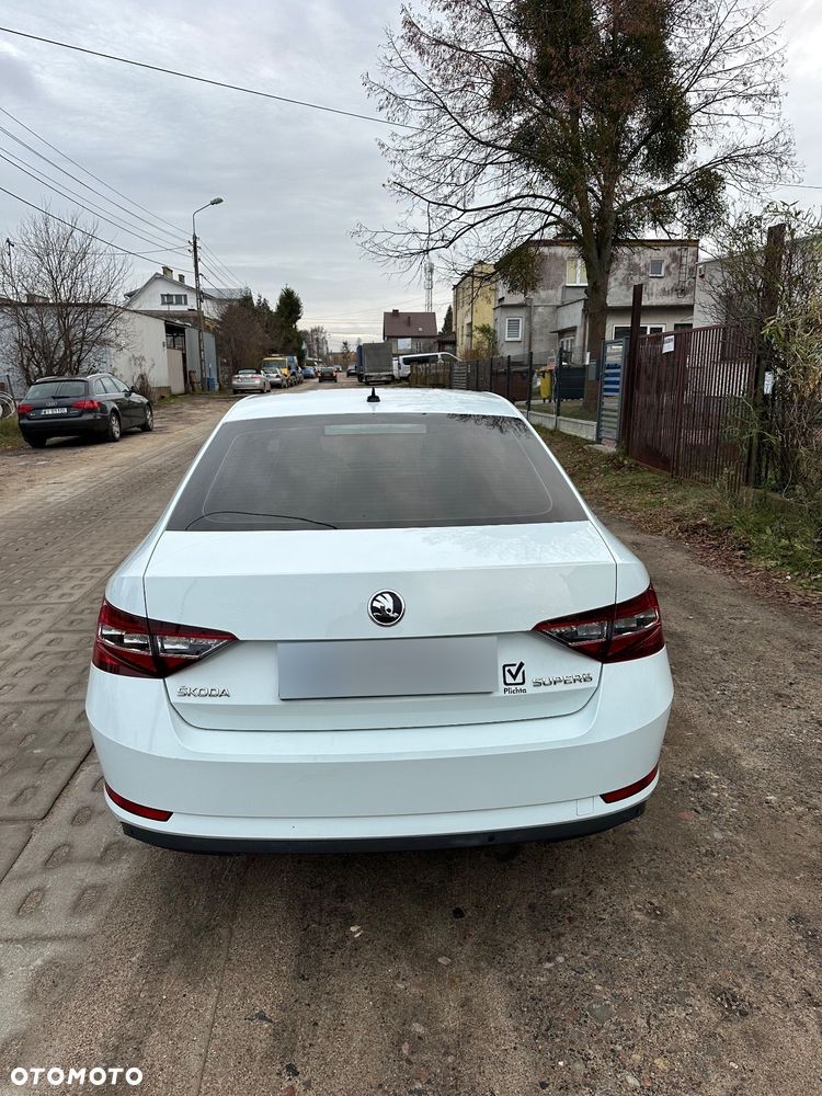 Skoda Superb 1.8 TSI Active - 5