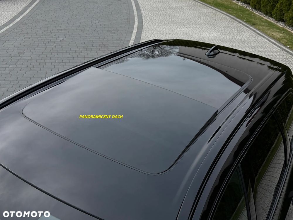 Volvo XC 60 B4 D AWD Plus Dark - 36