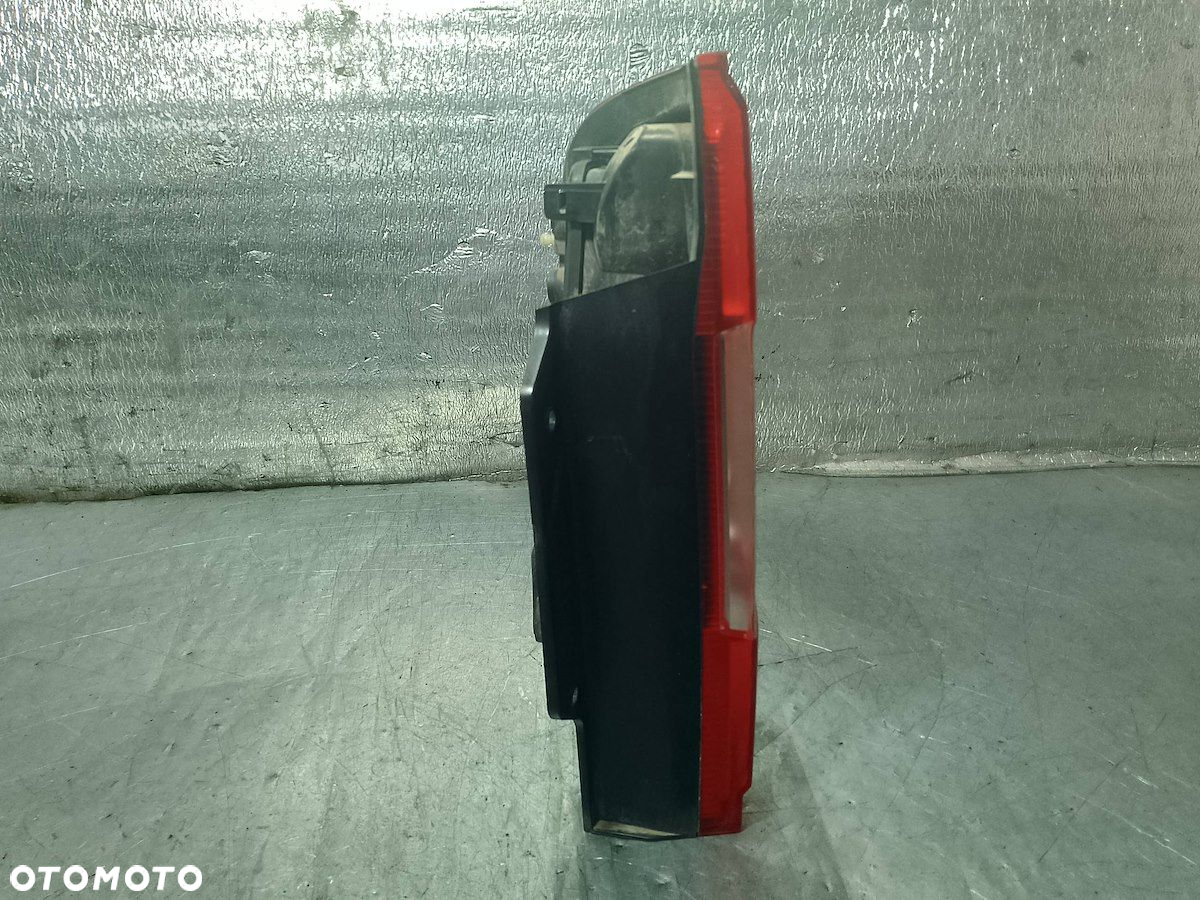 LAMPA TYLNA PRAWA FIAT FIORINO III 01353205080 - 4