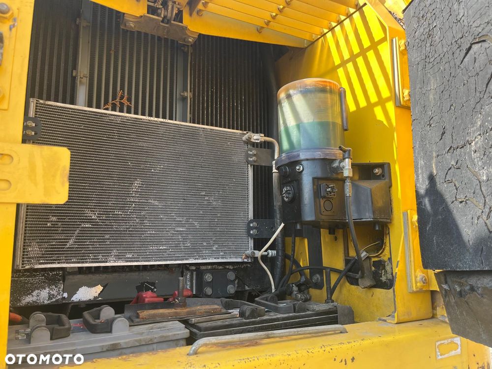 Komatsu PW200-7 - 8