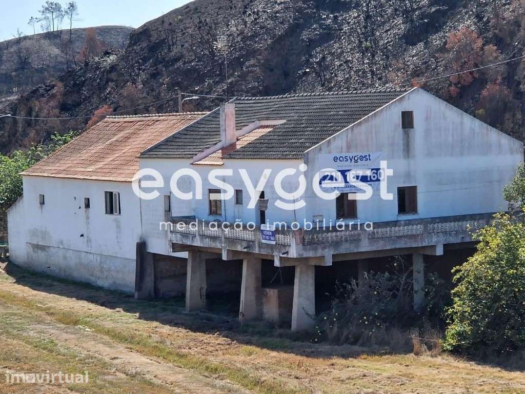 Quinta T4 de 171 m2 com terreno de 9 ha localizada em Odeceixe - Grande imagem: 3/17