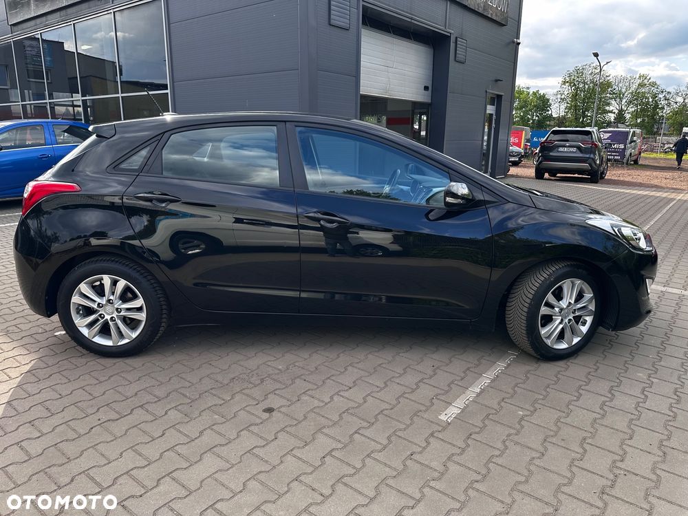 Hyundai i30 1.4 Fifa World Cup Edition - 8