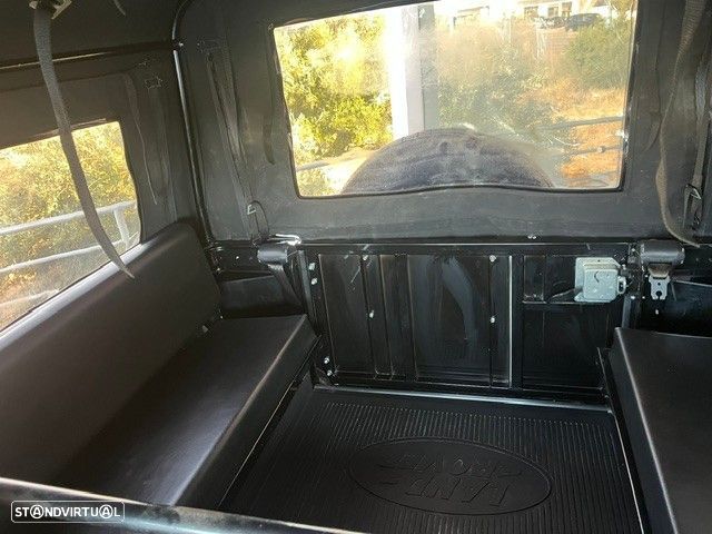 Land Rover Defender 90 2.4 CRD SE - 21