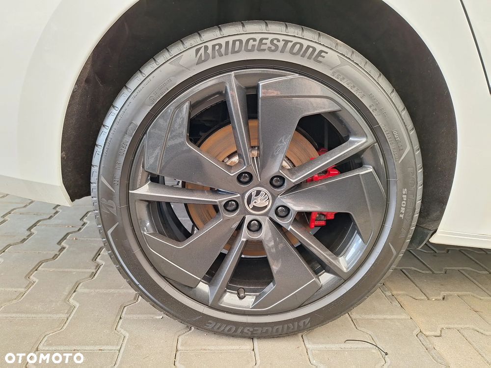 Skoda Octavia 2.0 TSI RS DSG - 3