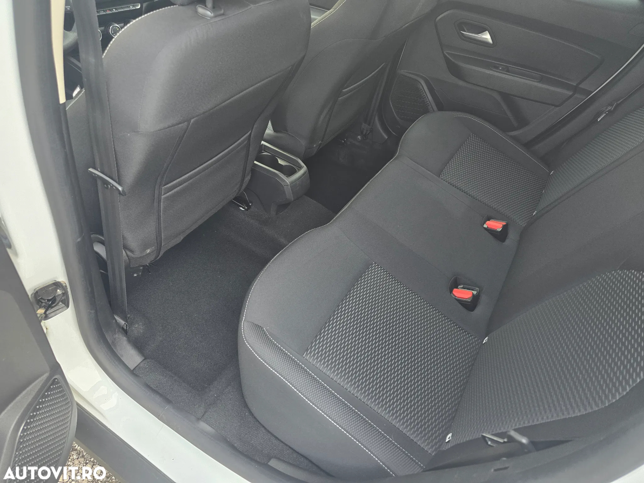 Dacia Duster 1.5 Blue dCi 4WD Comfort - 9