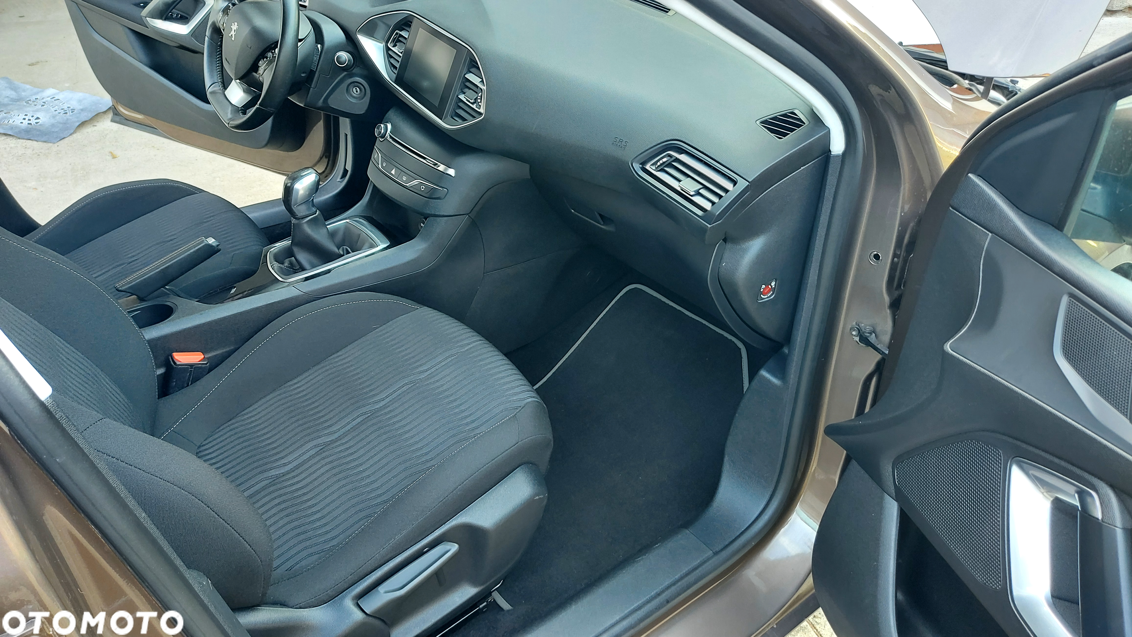 Peugeot 308 - 6
