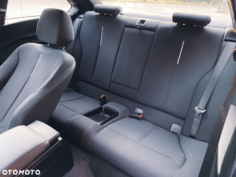 BMW Seria 2 220d Sport Line - 11
