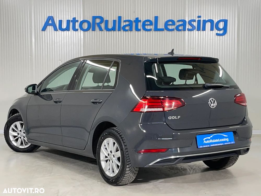 Volkswagen Golf 1.6 TDI Comfortline - 4
