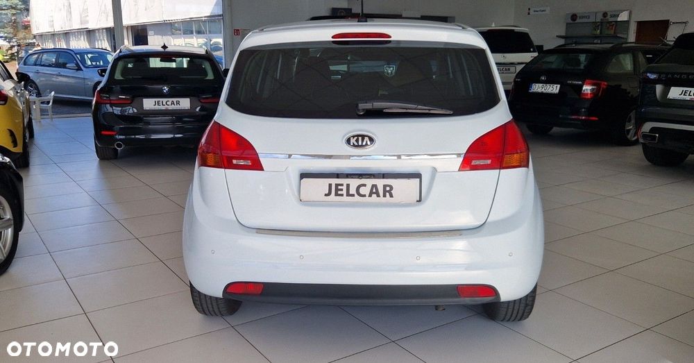 Kia Venga - 5