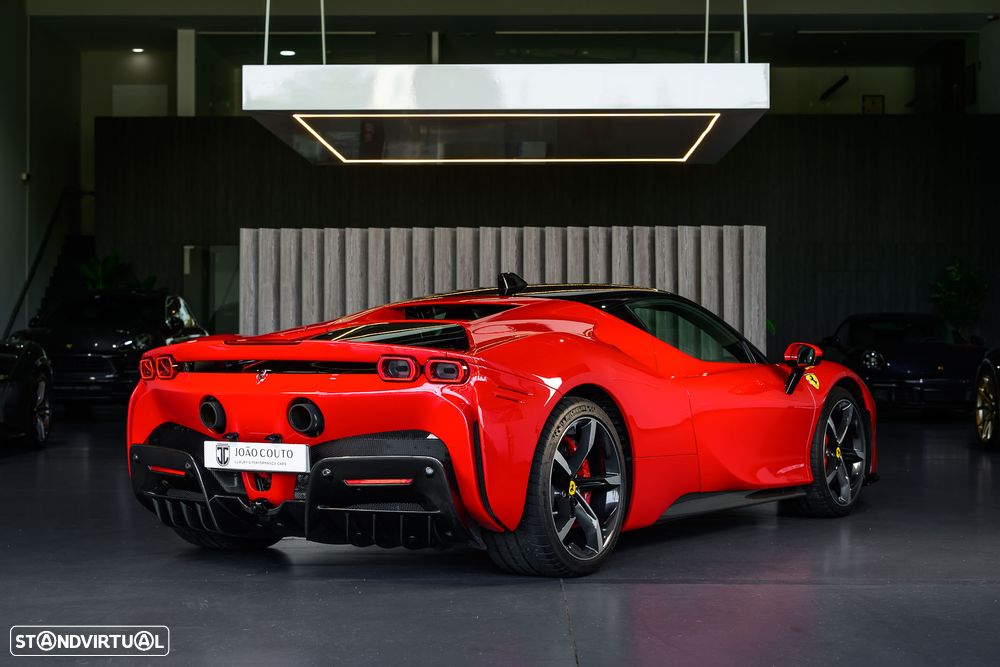 Ferrari SF90 Stradale - 6