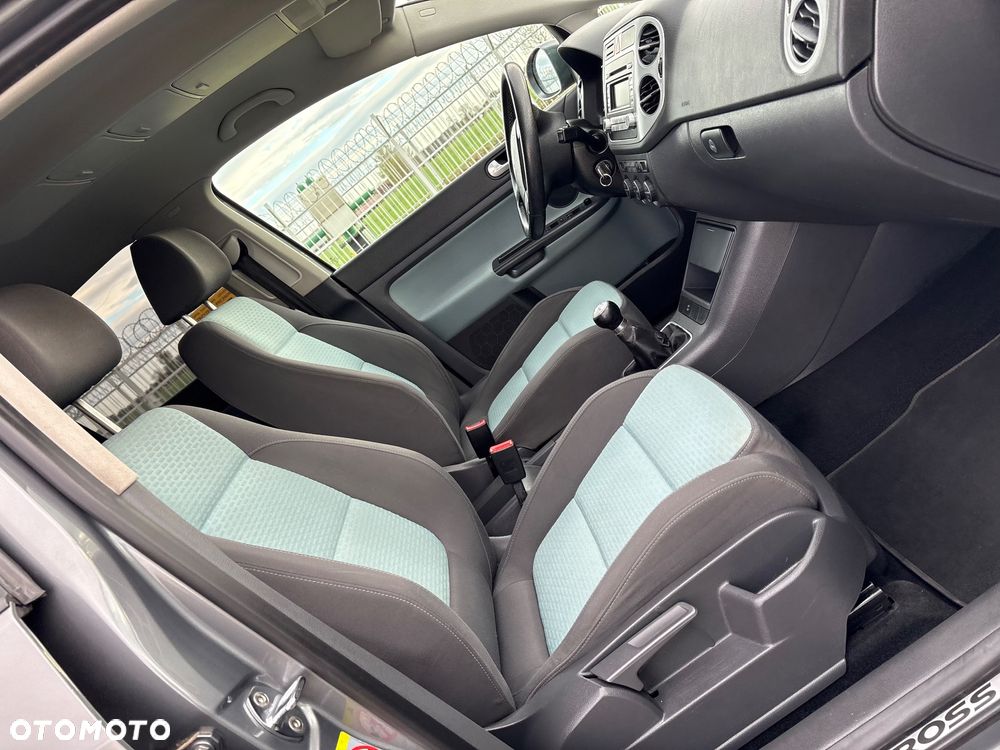 Volkswagen Golf Plus 1.6 CrossGolf - 36