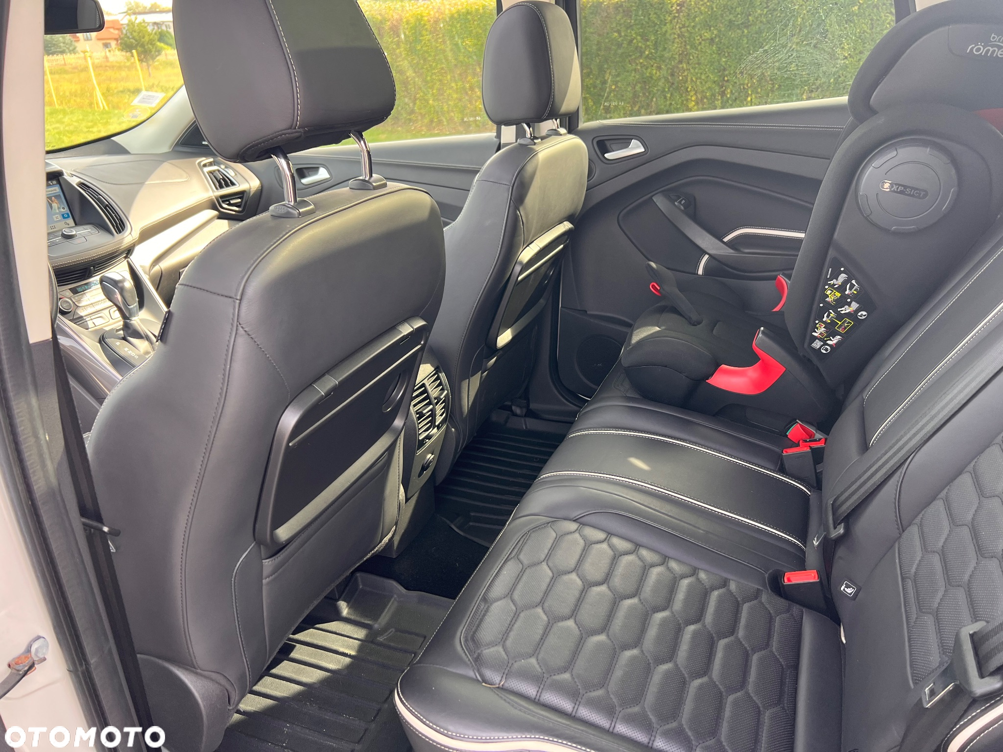 Ford Kuga 2.0 TDCi 4x4 Vignale - 11