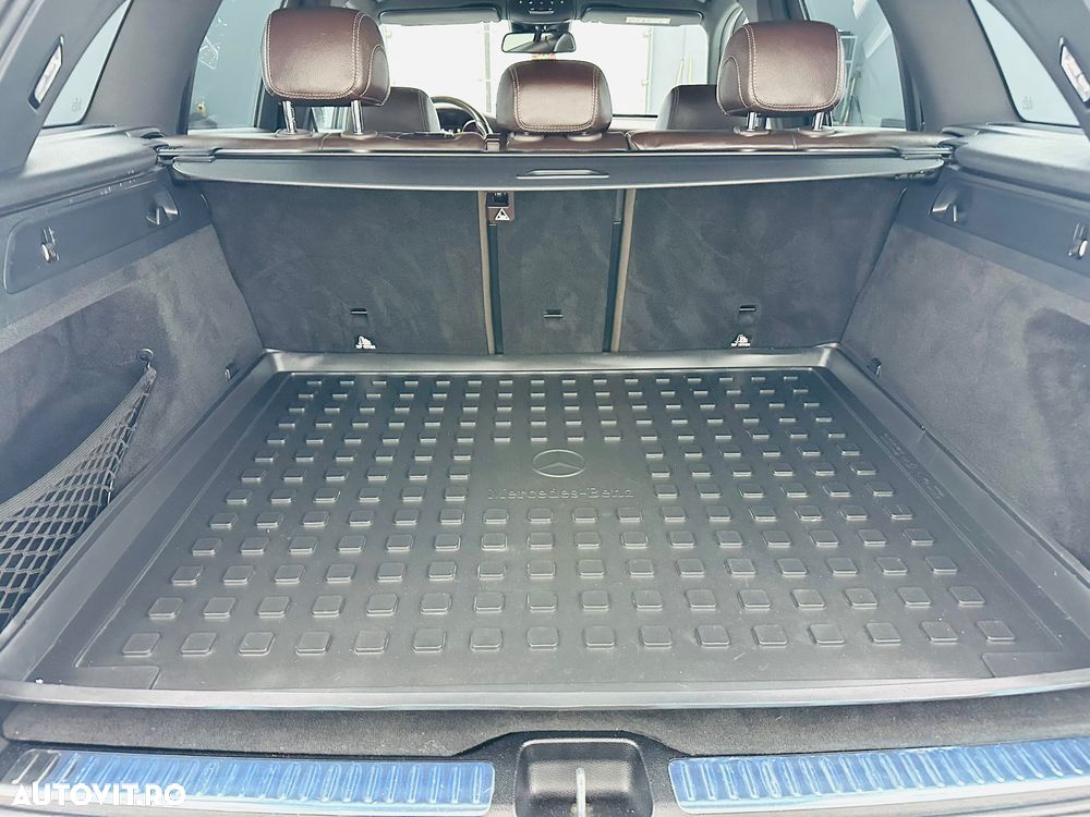 Mercedes-Benz GLC - 21