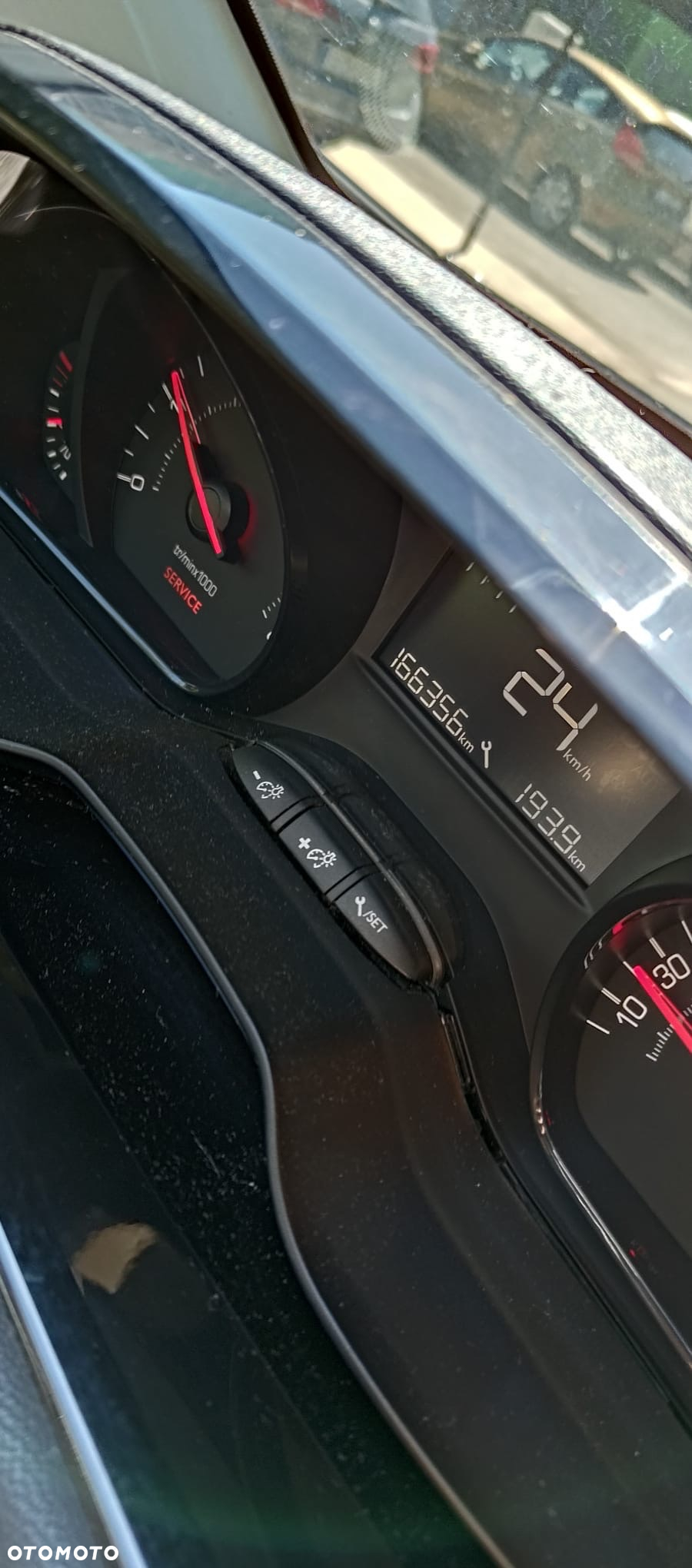 Peugeot 208 1.4 HDi Access - 6