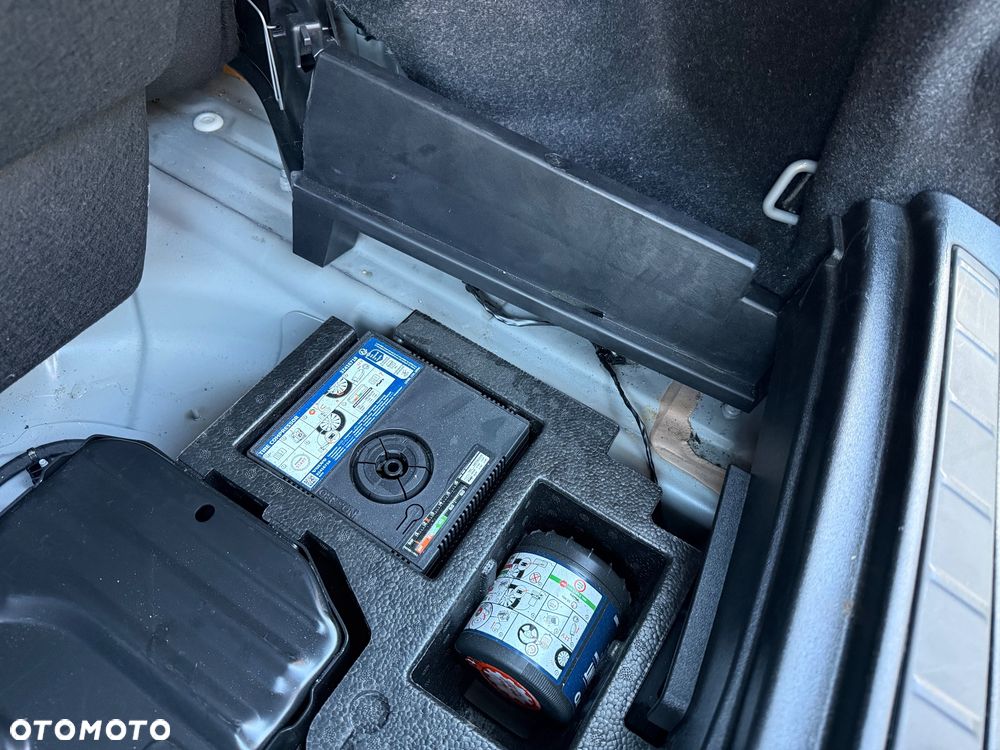 Volvo XC 40 B3 Core - 34