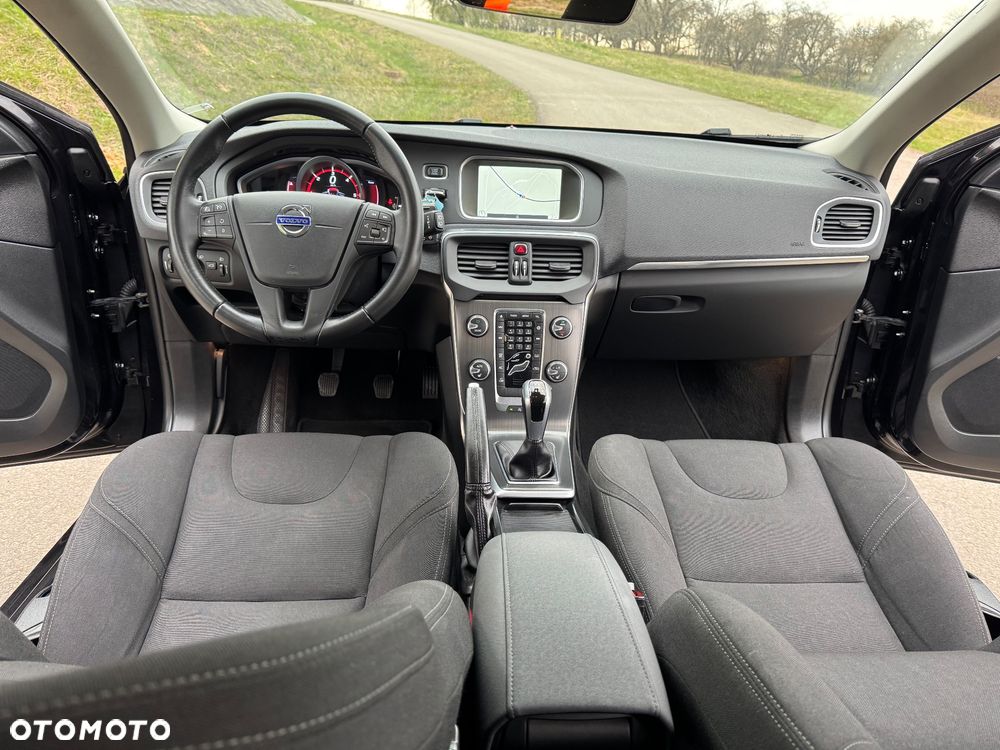 Volvo V40 D3 Summum - 8