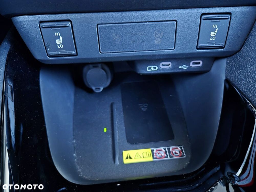 Toyota Yaris Hybrid 1.5 Style - 23