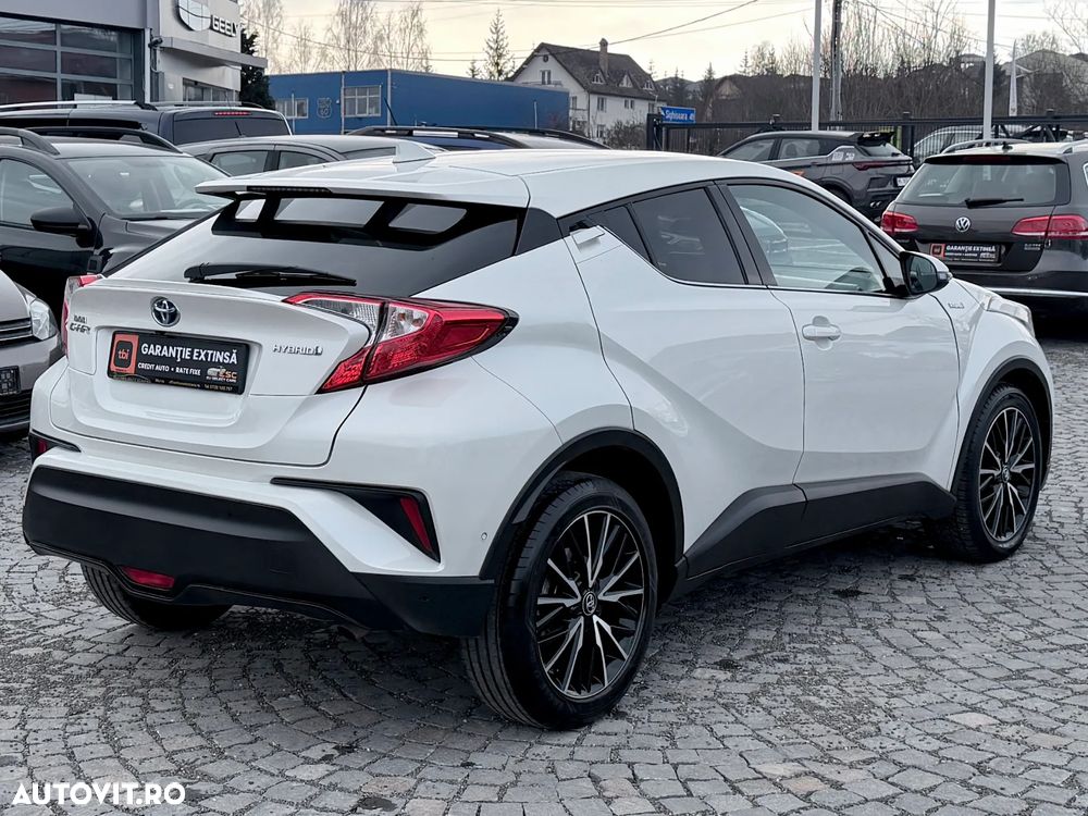 Toyota C-HR Lounge - 3