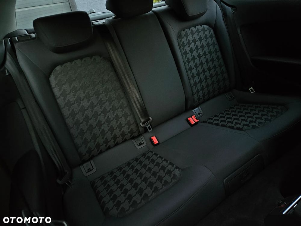 Audi A3 3-drzwiowe 1.6 TDI Attraction - 26