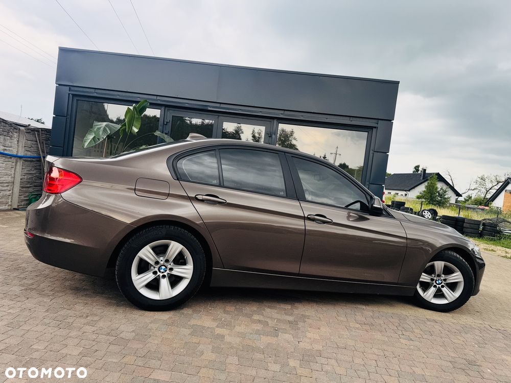BMW Seria 3 316d DPF Edition Exclusive - 9