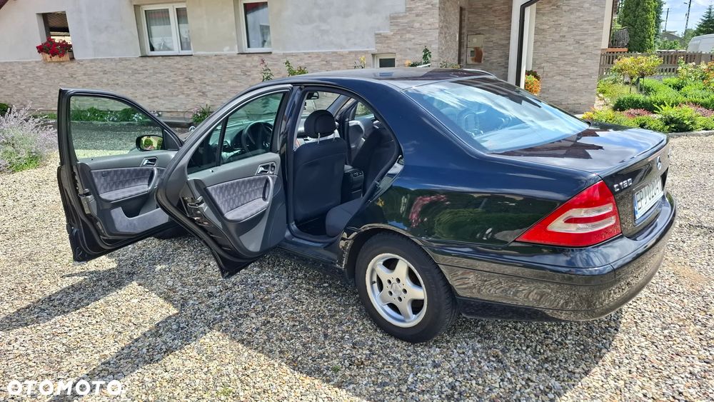 Mercedes-Benz Klasa C 180 Kompressor Classic - 10