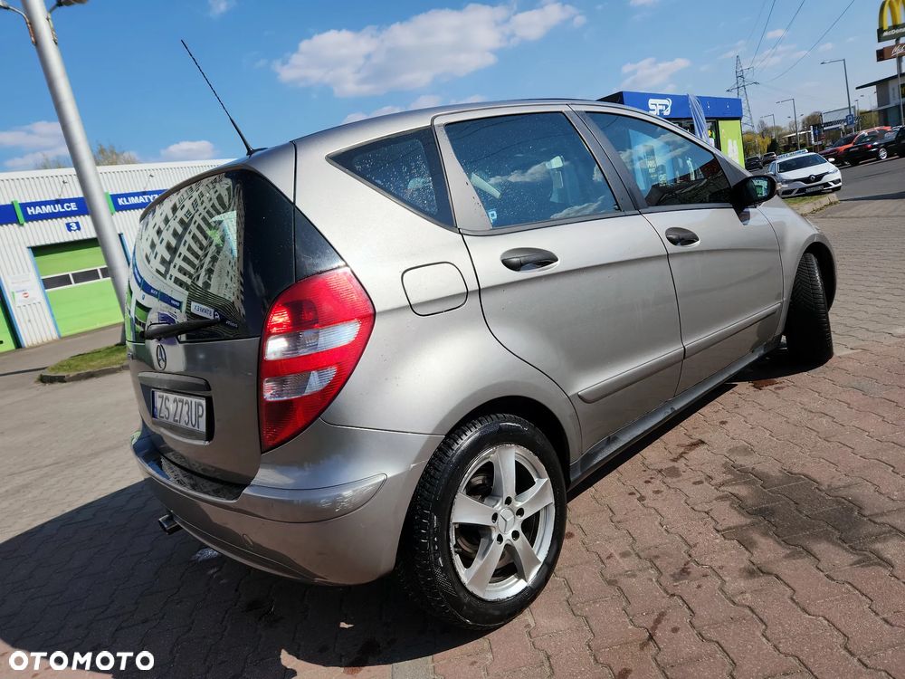 Mercedes-Benz Klasa A 150 Classic Polar Star - 4