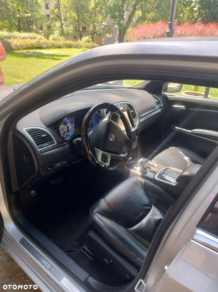 Lancia Thema 3.6 Platinum - 9