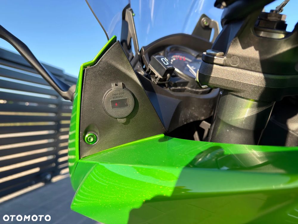 Kawasaki Ninja 1000 SX - 28