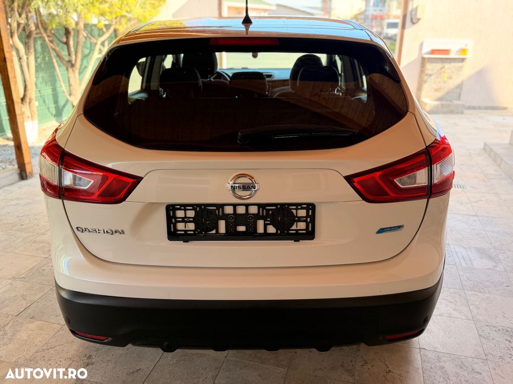 Nissan Qashqai 1.5 DCI Start/Stop N-Connecta - 17