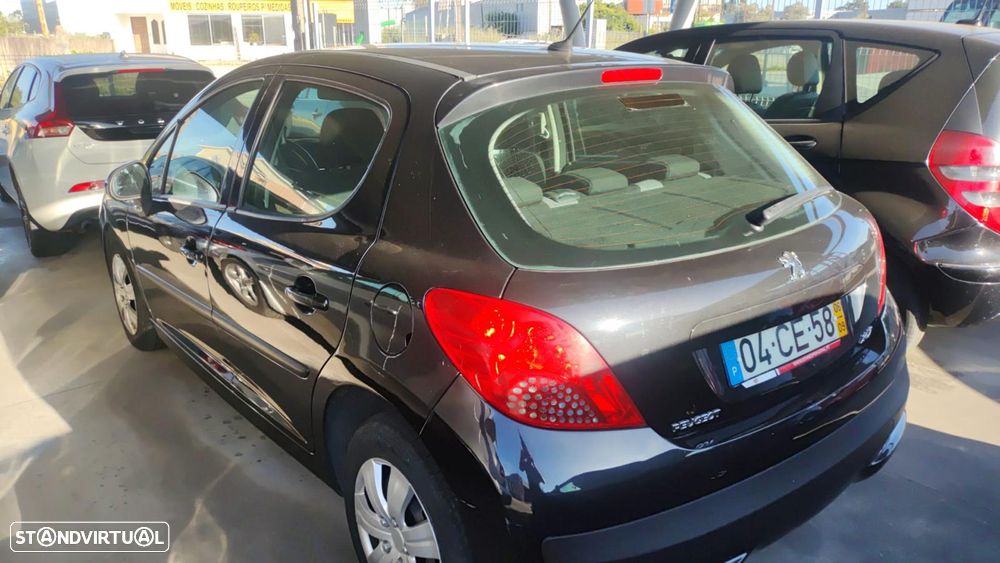 Peugeot 207 - 3