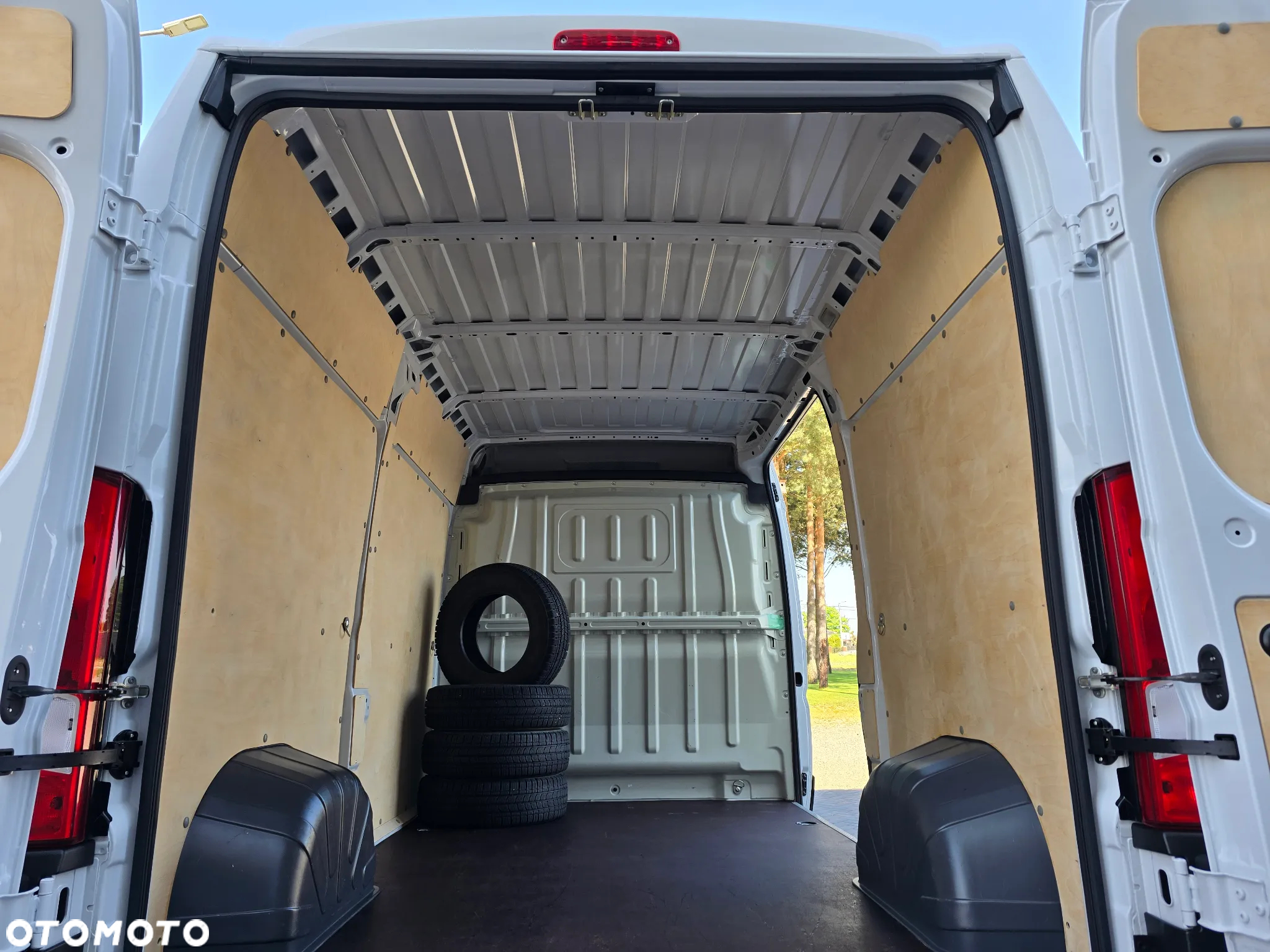 Fiat DUCATO L2H2 SILNIK IVECO 2,3 120KM 22 Tyś km SERWIS ASO FIAT DO OSTATNIEGO Km SALON PL STAN NOWY NOWY NOWY ŁADOWNOŚC 1235Kg KLIMA ELEKTRYKA CZUJNIKI COFANIA - 22